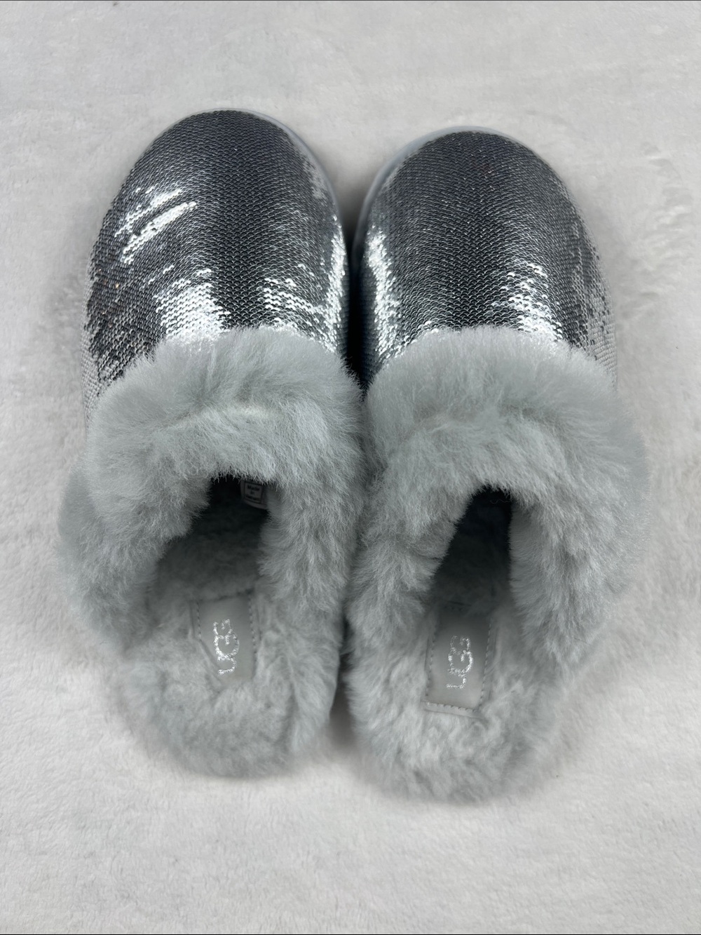 UGG Scuffette II Mirror Ball Silver Sequin Slippers Women’s Size 9